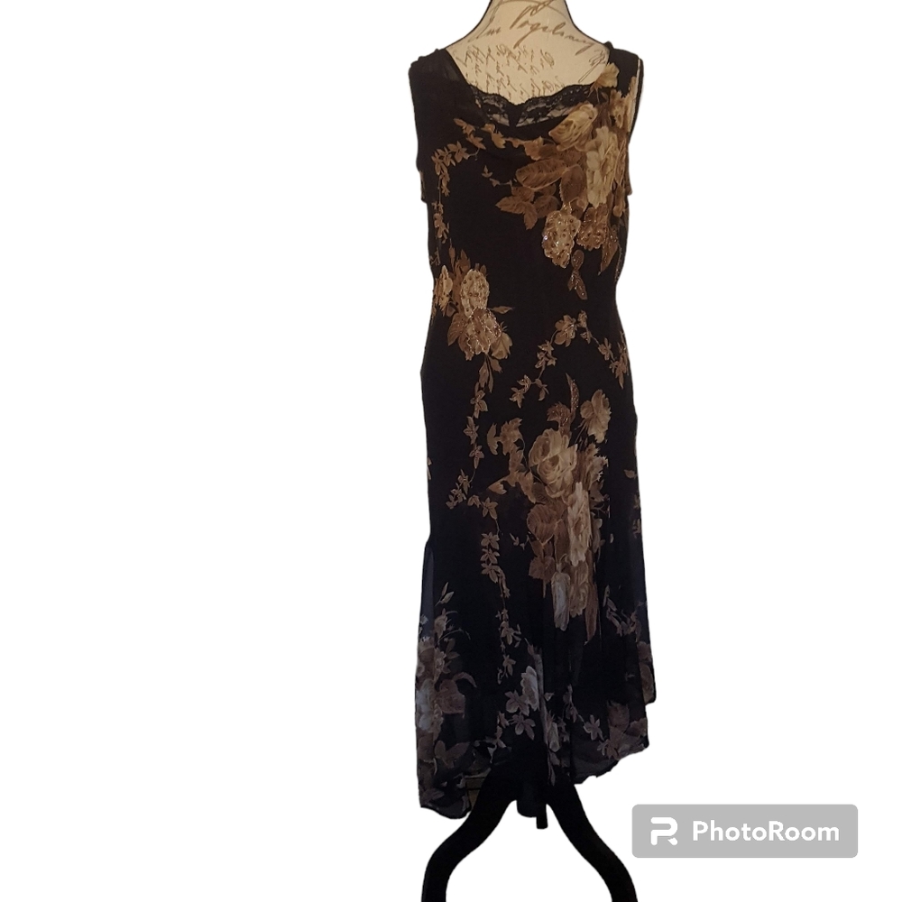 Connected flowery sequined dress XL